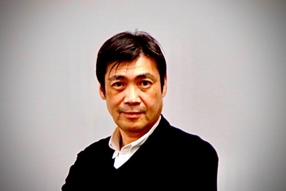 真弓 佳伸